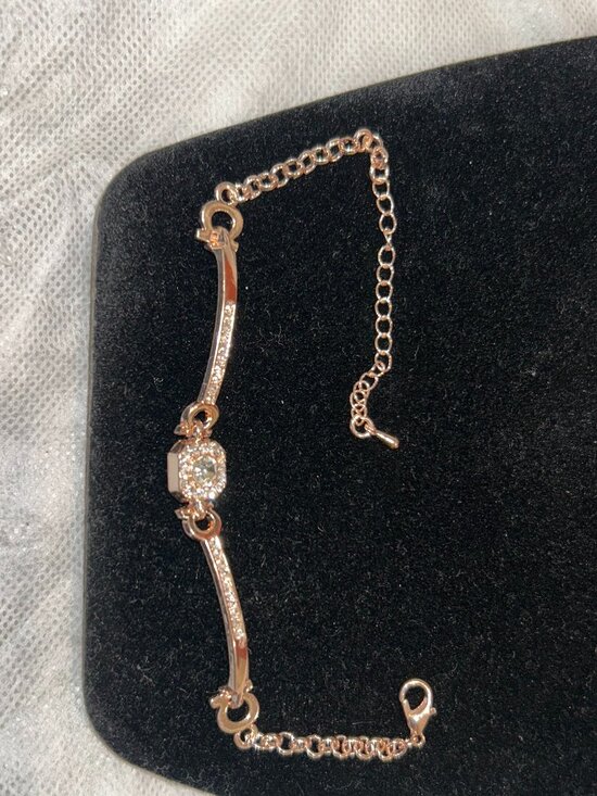 Jewelry - Beautiful Rose Gold Bracelet
